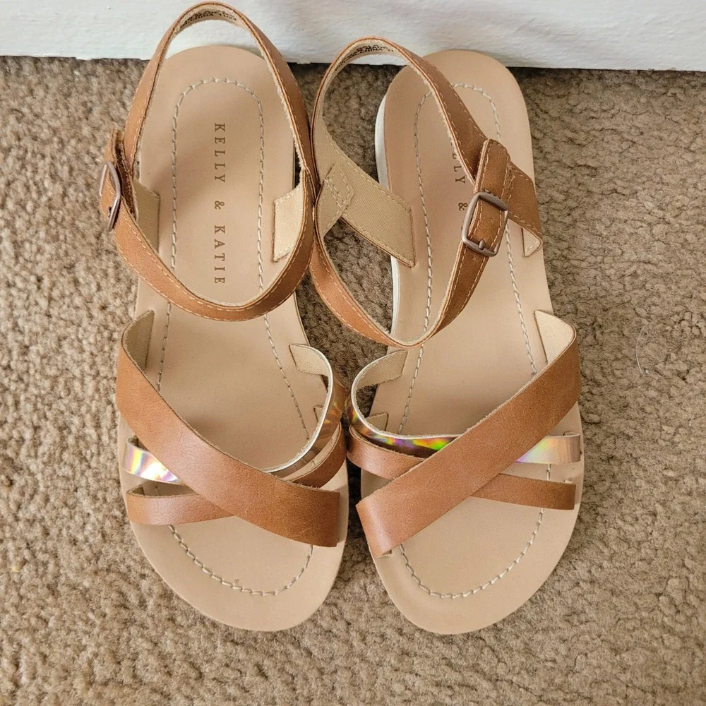 Kelly & Katie Size 4 Sandals Girls Brown Strappy Holographic Buckle Casual Shoes